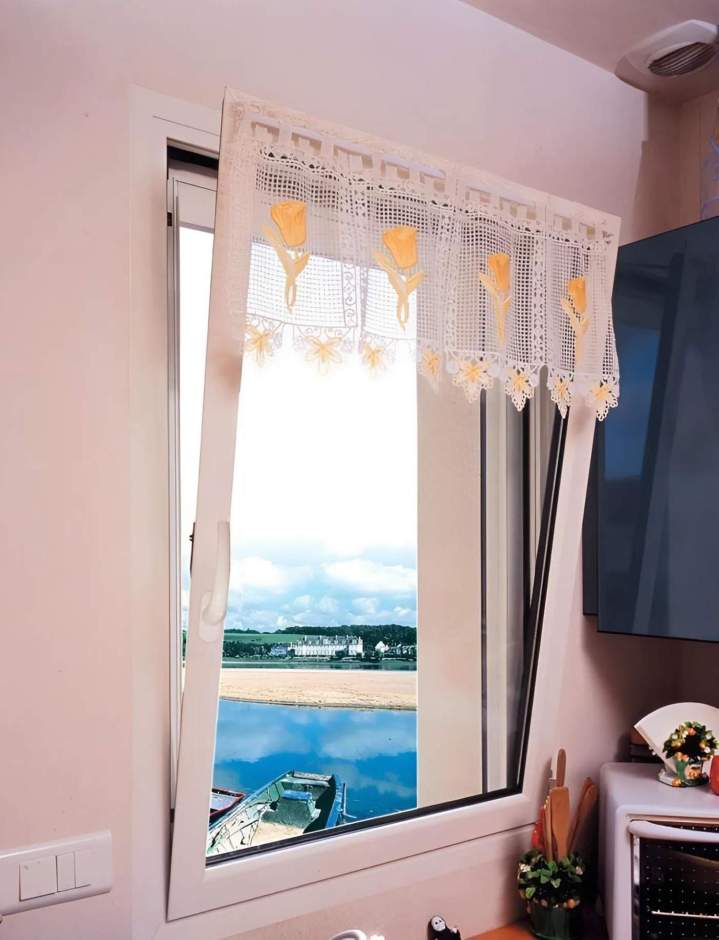 Fenêtre sur mesure en PVC Pessac